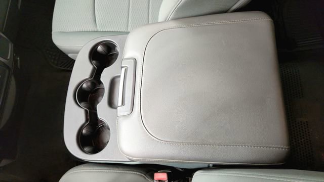 Used 2014 RAM 3500 Tradesman w/ Chrome Appearance Group image 11