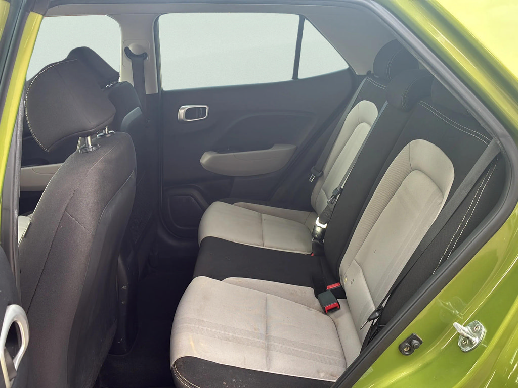 Used 2020 Hyundai Venue SEL FWD image 34