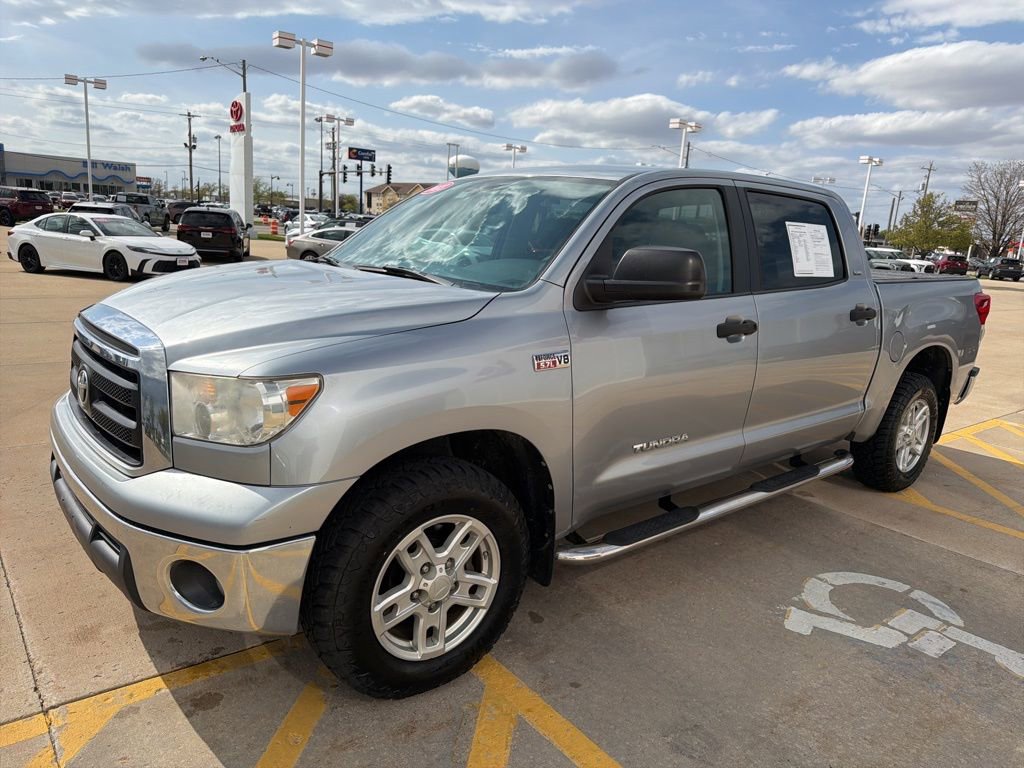 Used 2013 Toyota Tundra 2WD CrewMax w/ SR5 Pkg image 9