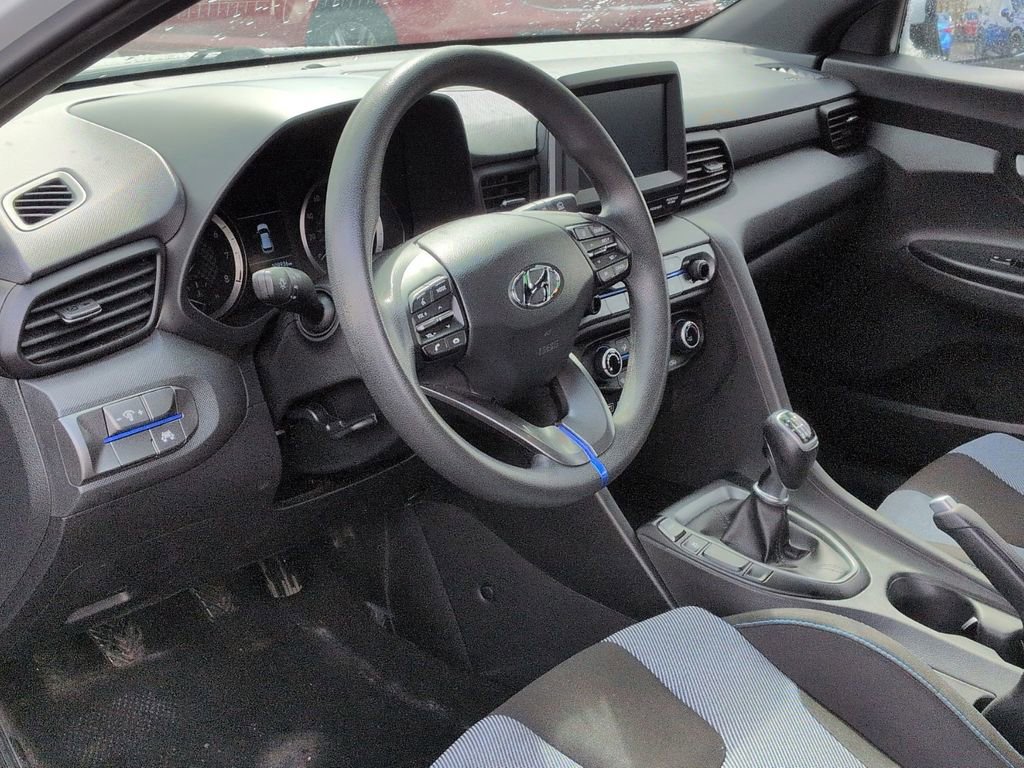 Used 2020 Hyundai Veloster 2.0 image 11
