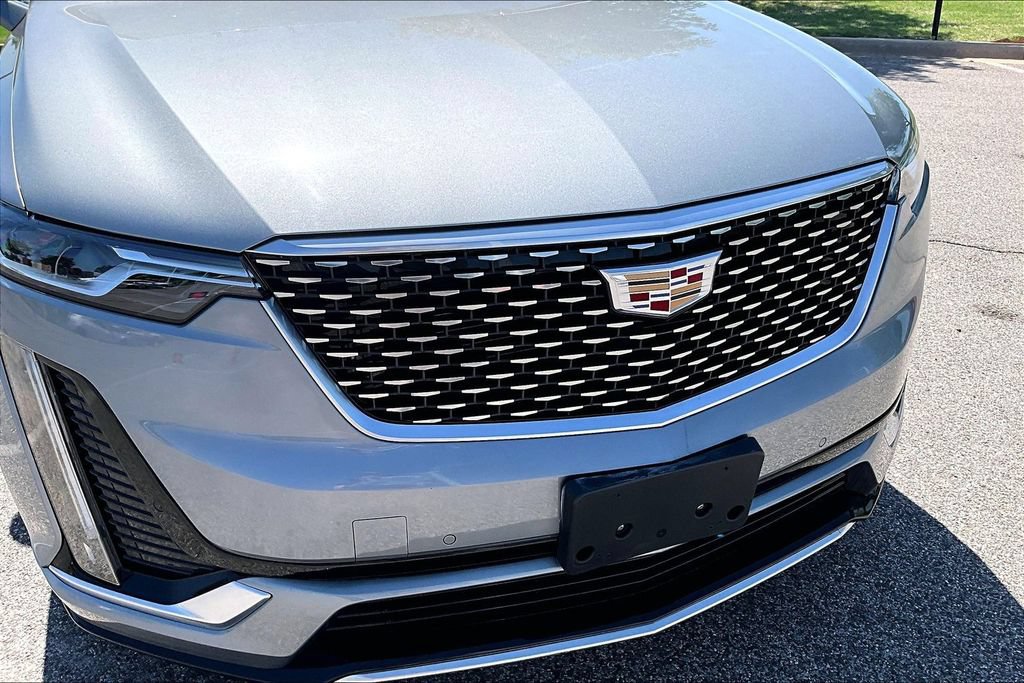 Certified 2025 Cadillac XT6 Premium Luxury AWD/4WD image 31