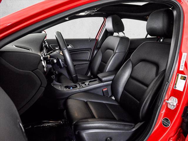 Used 2018 Mercedes-Benz GLA 250 4MATIC image 17