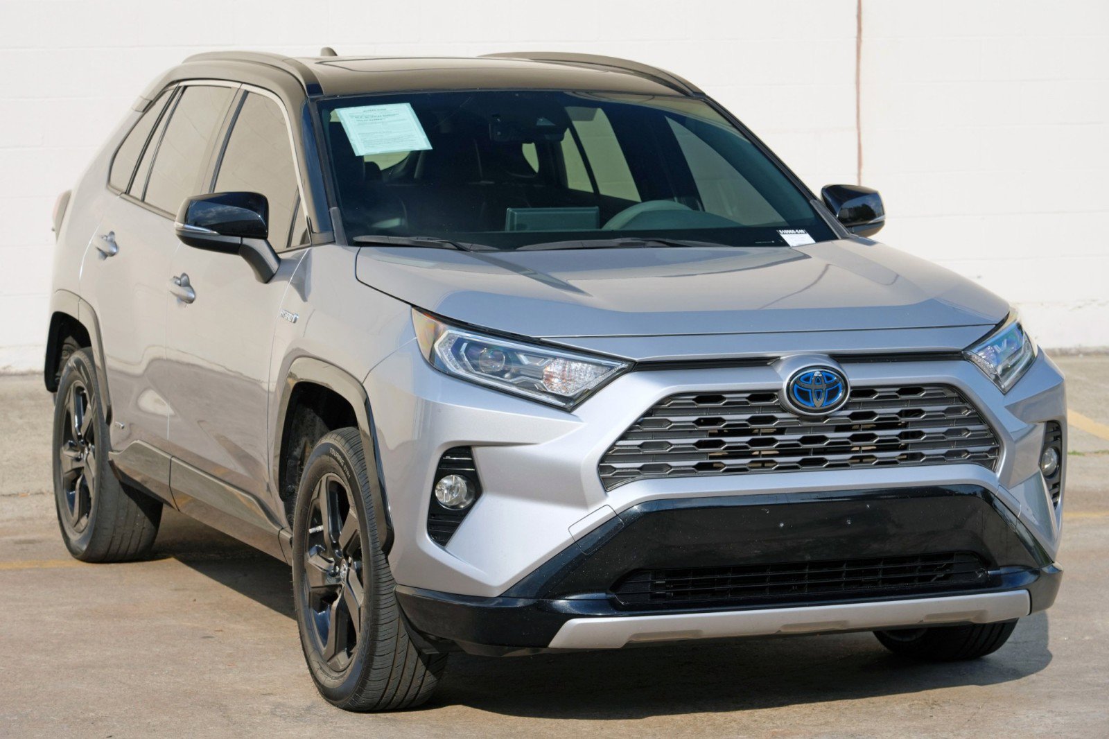 Used 2019 Toyota RAV4 XSE w/ XSE Weather Package AWD/4WD image 52