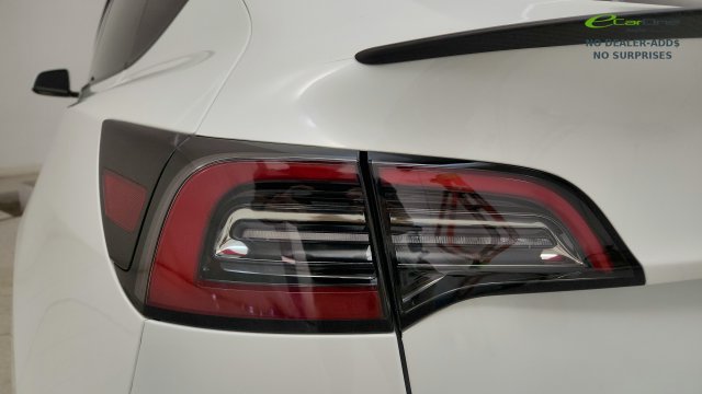 Used 2025 Tesla Model Y Performance AWD/4WD image 25