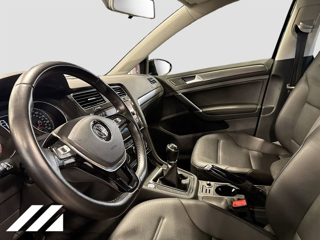 Used 2018 Volkswagen Golf SE FWD image 9