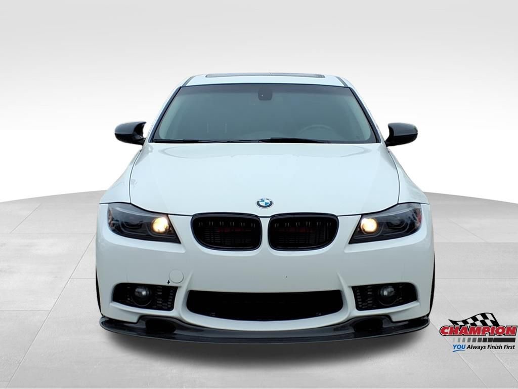 Used 2011 BMW 328i xDrive Sedan image 2