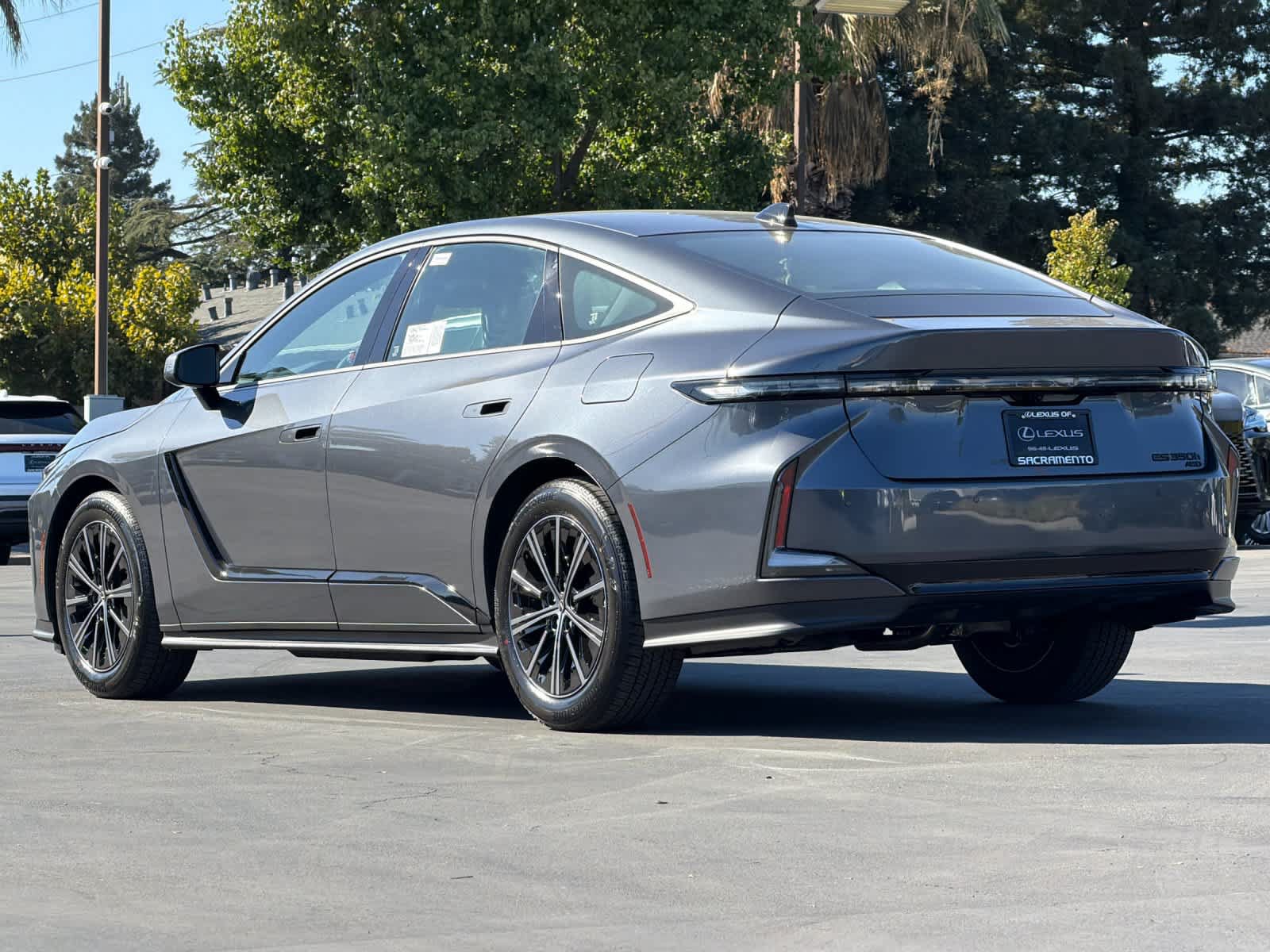 New 2026 Lexus ES 350h AWD w/ Convenience Package image 7