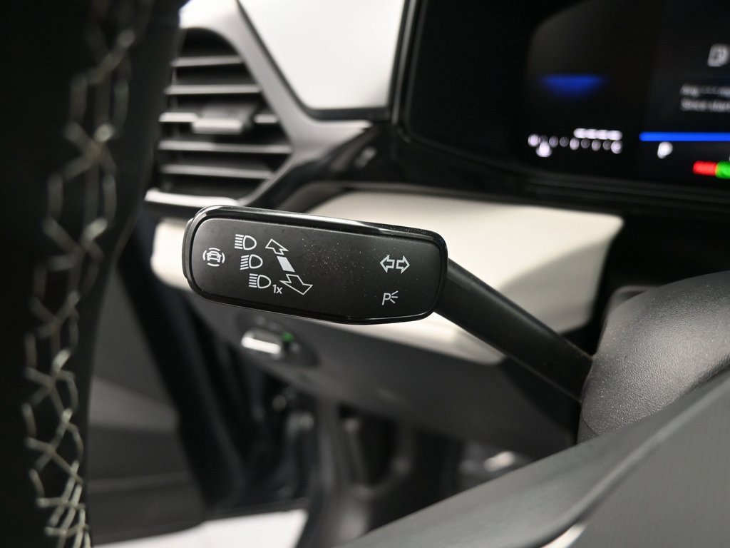 Used 2025 Volkswagen Taos S image 22