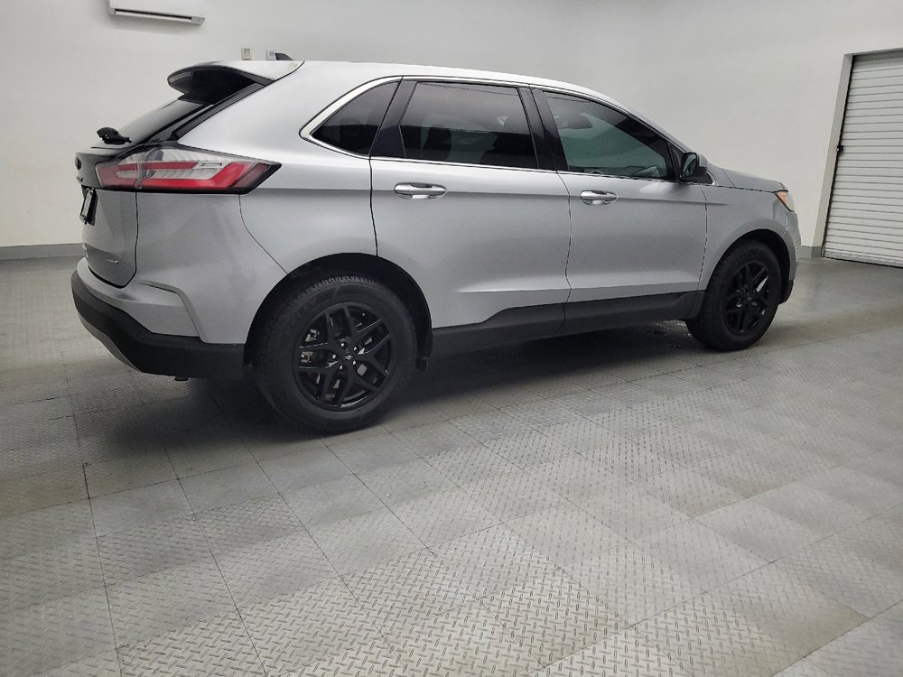 Used 2024 Ford Edge SEL image 10
