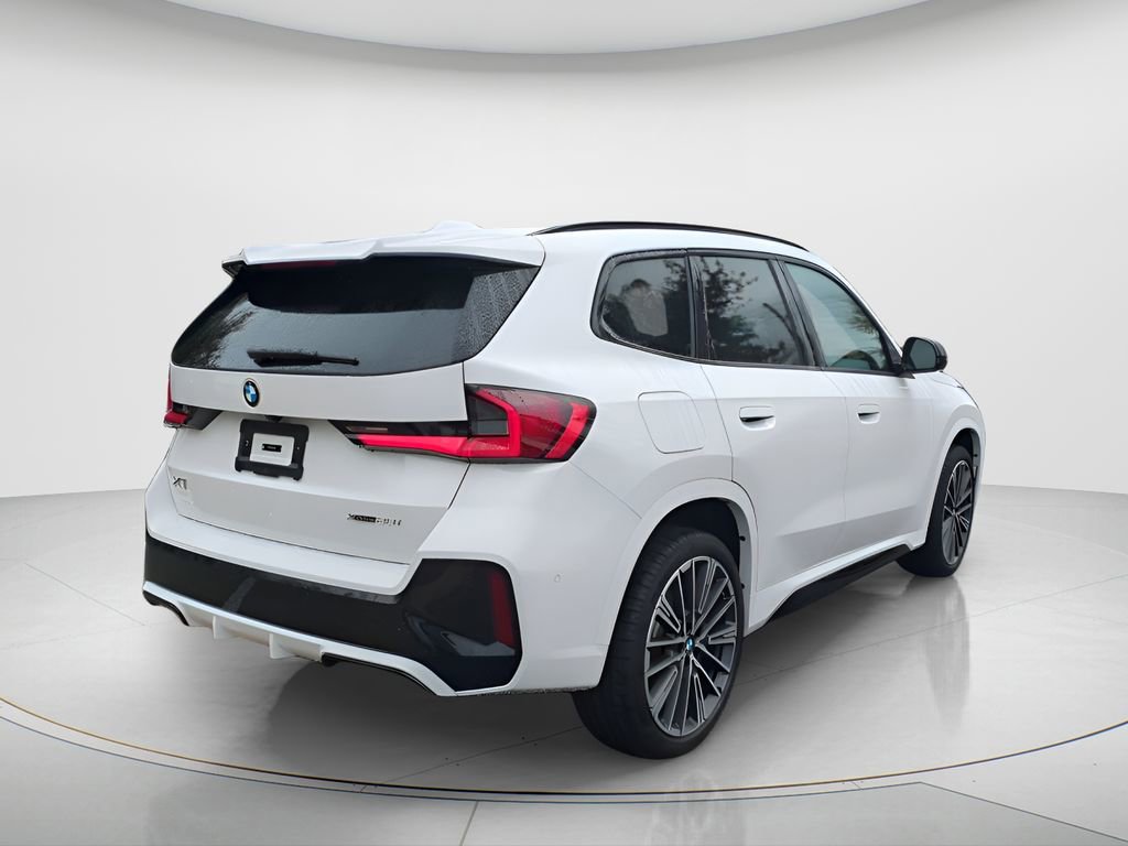 New 2026 BMW X1 xDrive28i w/ Technology Package AWD/4WD image 5