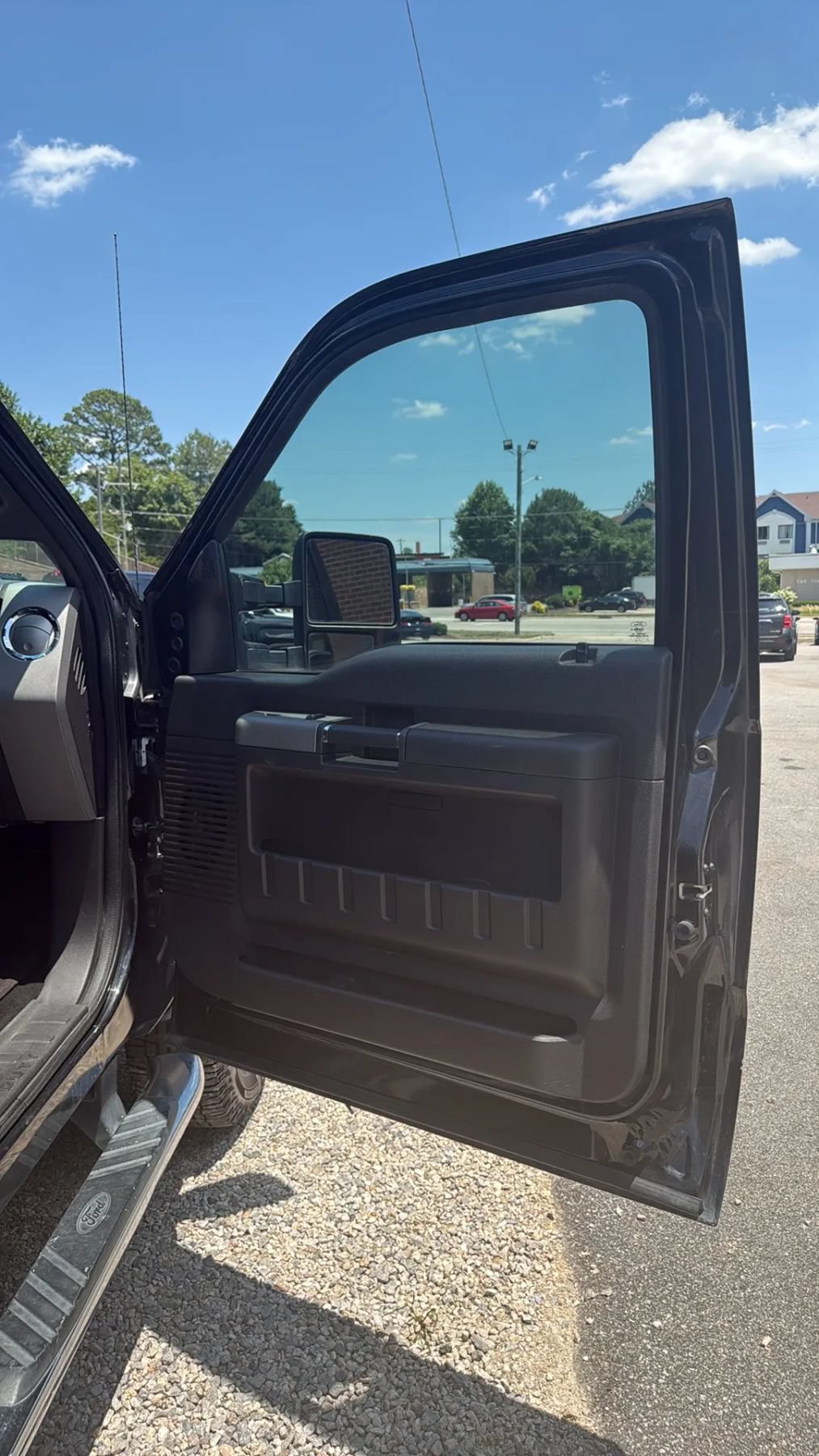 Used 2012 Ford F250 Lariat w/ Lariat Ultimate Pkg AWD/4WD image 16