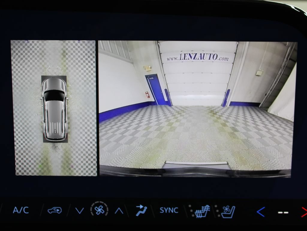 Used 2026 Chevrolet Traverse RS w/ LPO, Floor Liner Package AWD/4WD image 27