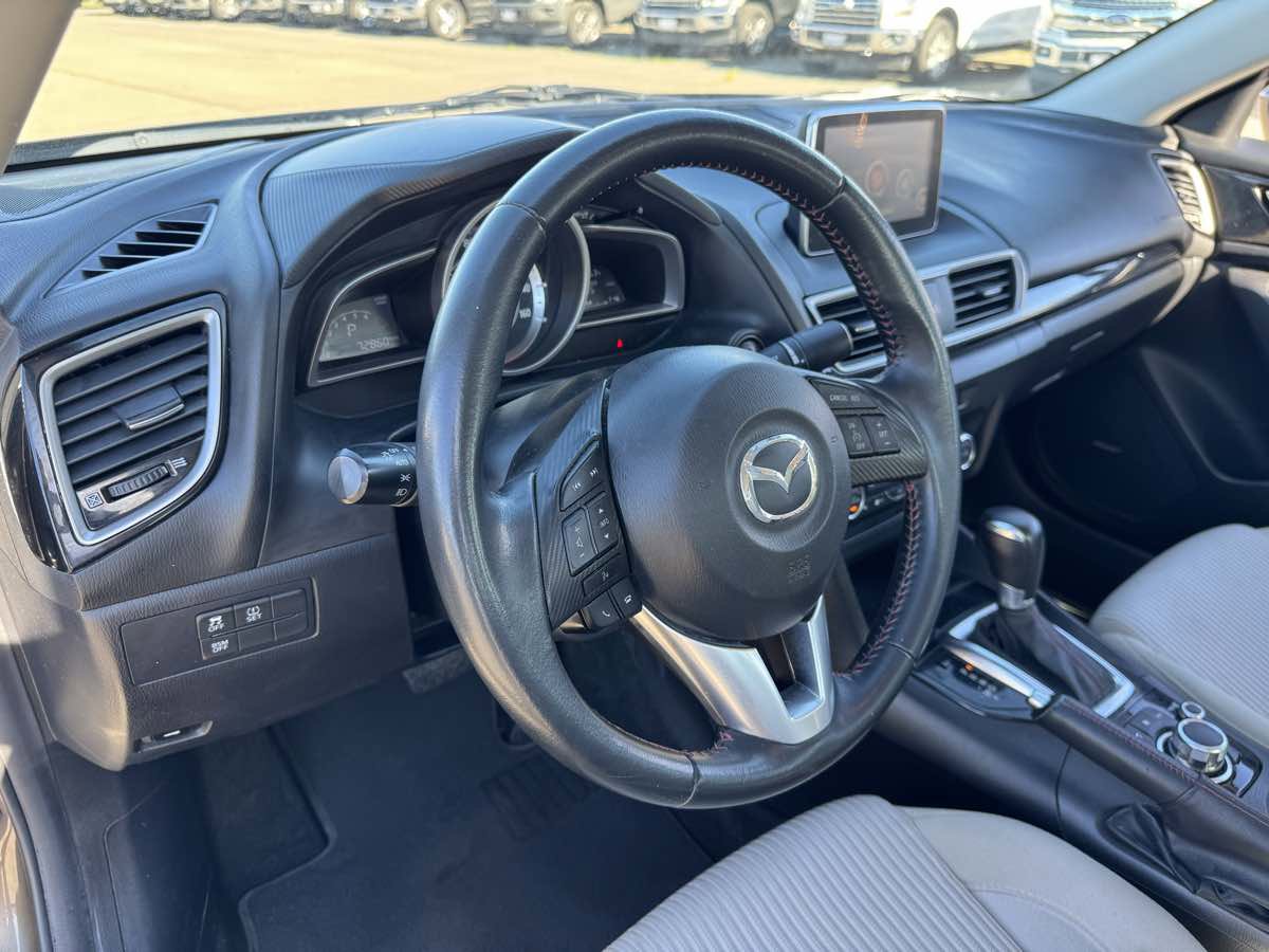 Used 2016 MAZDA MAZDA3 i Touring w/ Popular Equipment Package image 25