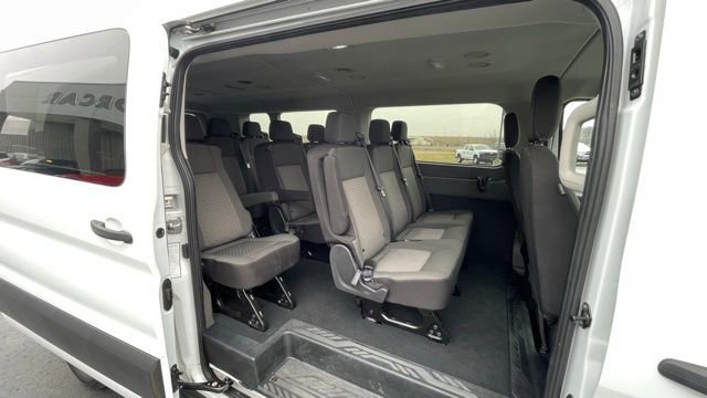 Used 2023 Ford Transit 350 XLT image 8