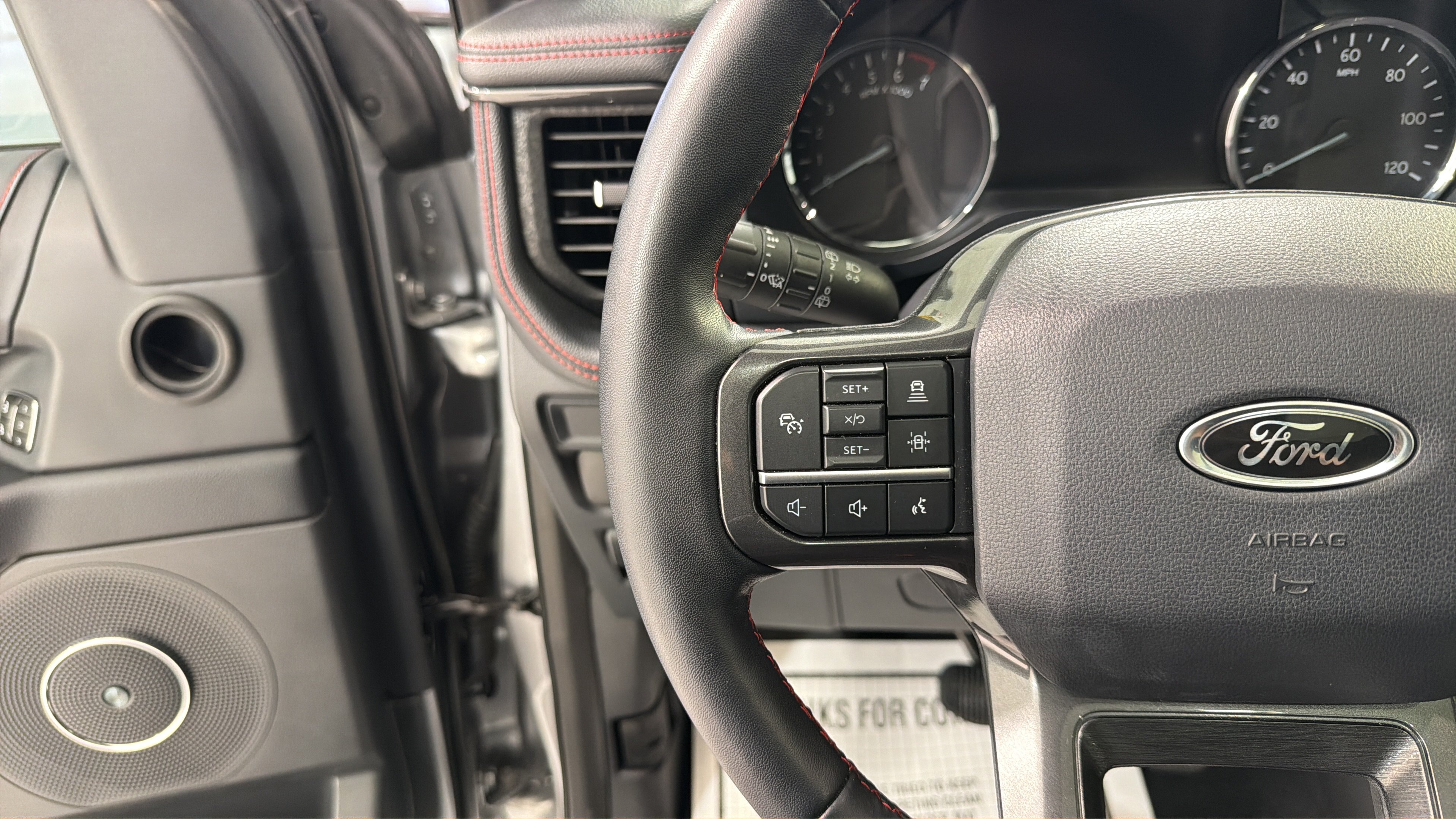 Used 2023 Ford Expedition Limited AWD/4WD image 14