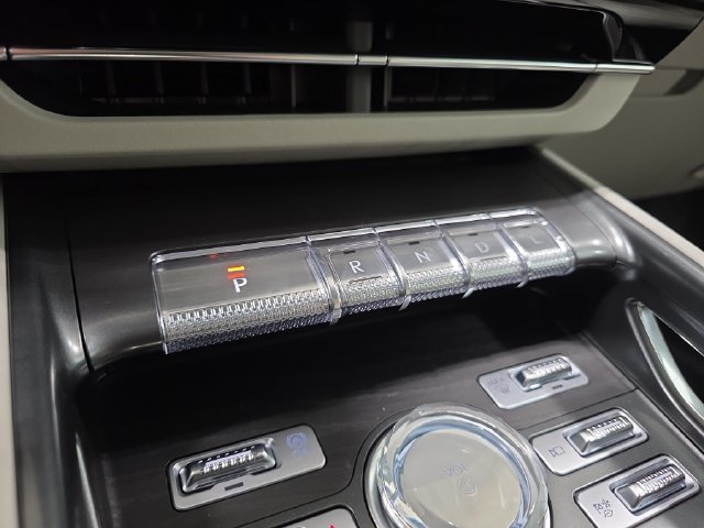 New 2026 Lincoln Nautilus Reserve AWD/4WD image 21