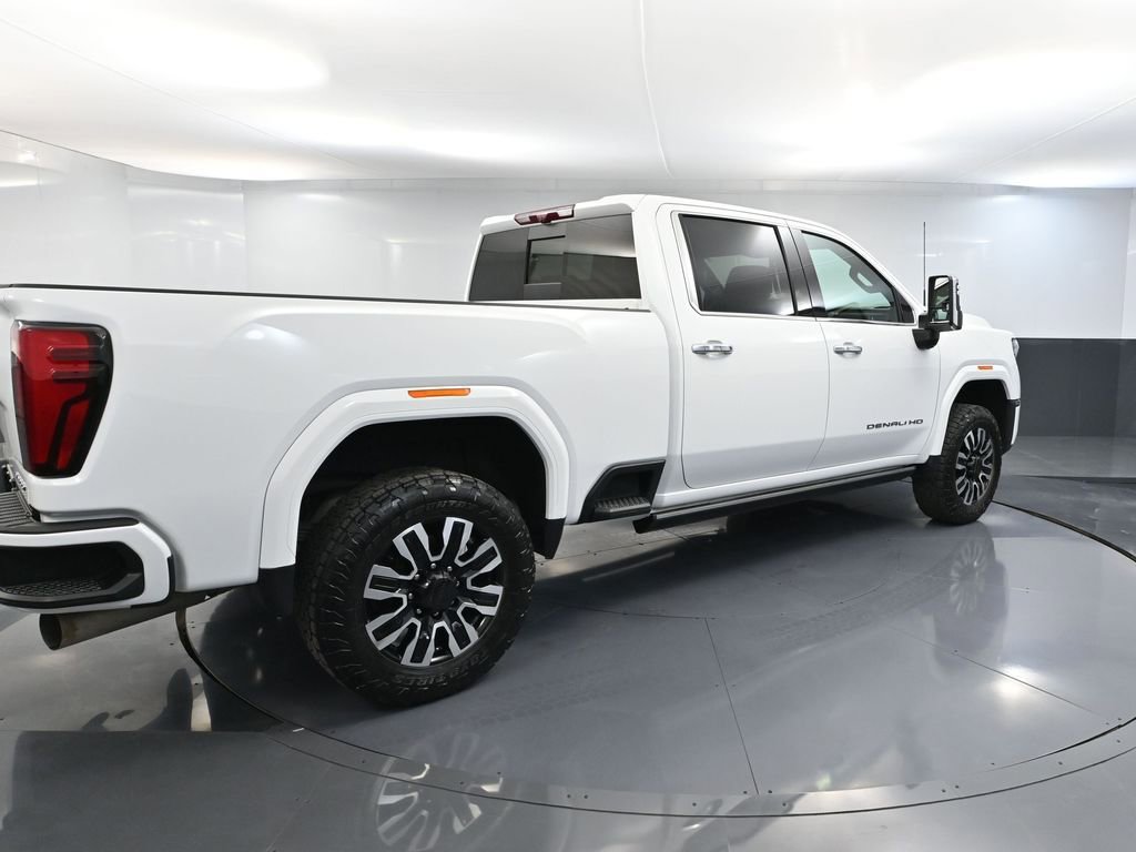 Used 2024 GMC Sierra 2500 Denali Ultimate image 6