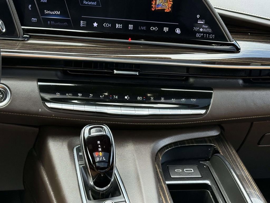 Used 2023 Cadillac Escalade ESV Premium Luxury w/ Performance Package AWD/4WD image 34