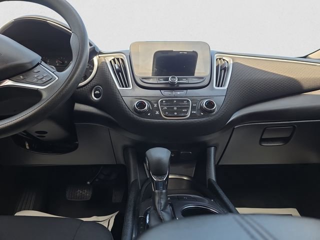 Used 2025 Chevrolet Malibu LT FWD image 11