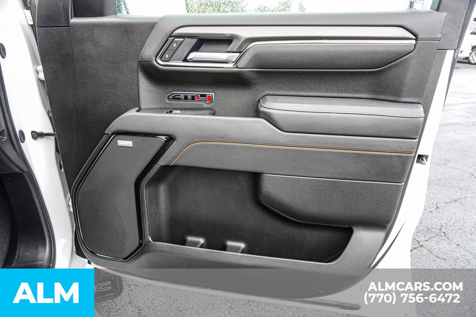 Used 2025 GMC Sierra 1500 AT4 w/ Technology Package image 48