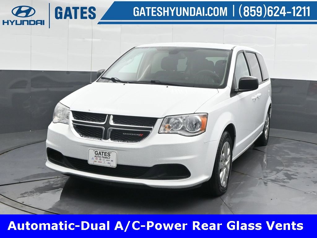 Used 2018 Dodge Grand Caravan SE w/ UConnect Hands-Free Group image 6