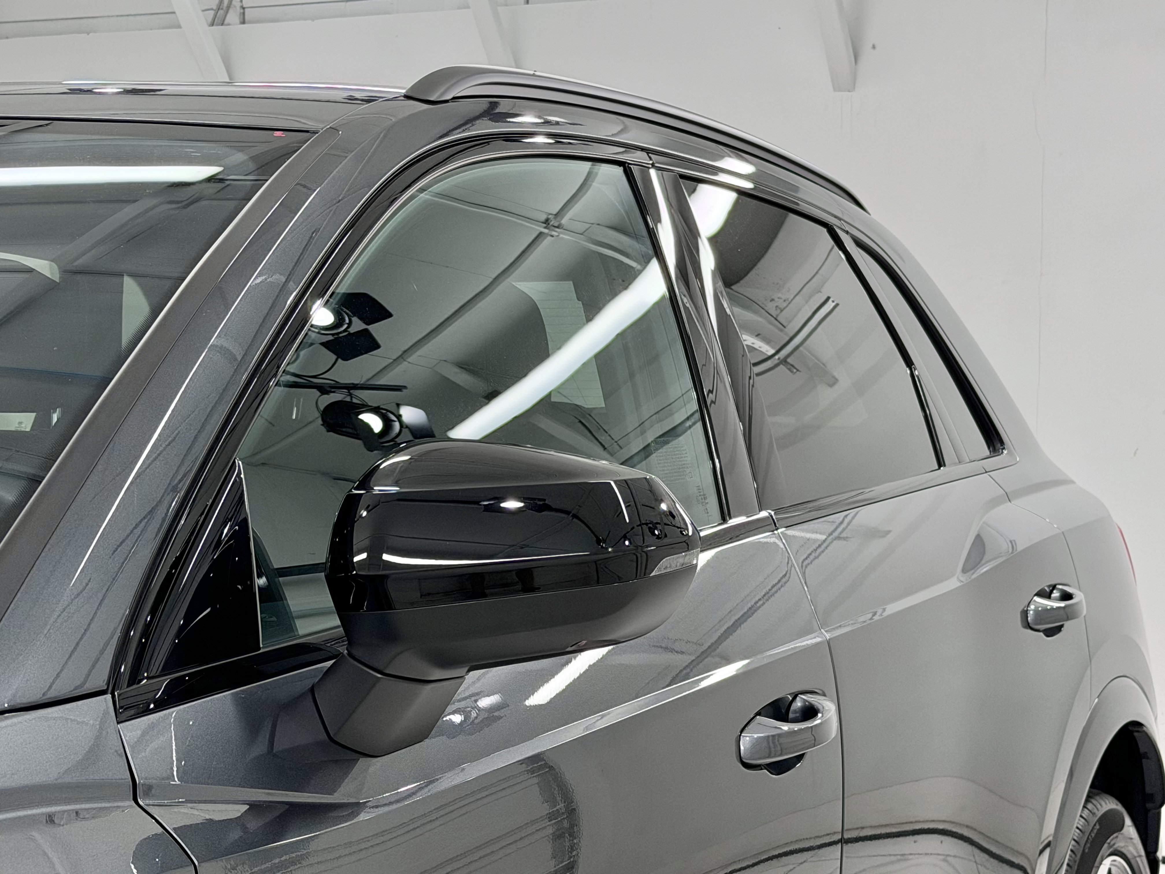 Used 2025 Audi Q3 2.0T Premium Plus AWD/4WD image 19