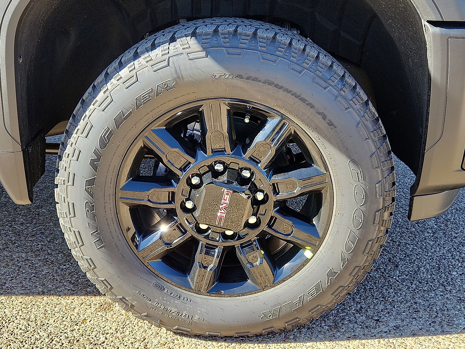 New 2026 GMC Sierra 2500 AT4 w/ AT4 Premium Plus Package image 5