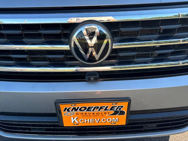Used 2020 Volkswagen Atlas Cross Sport SEL Premium R-Line AWD/4WD image 33