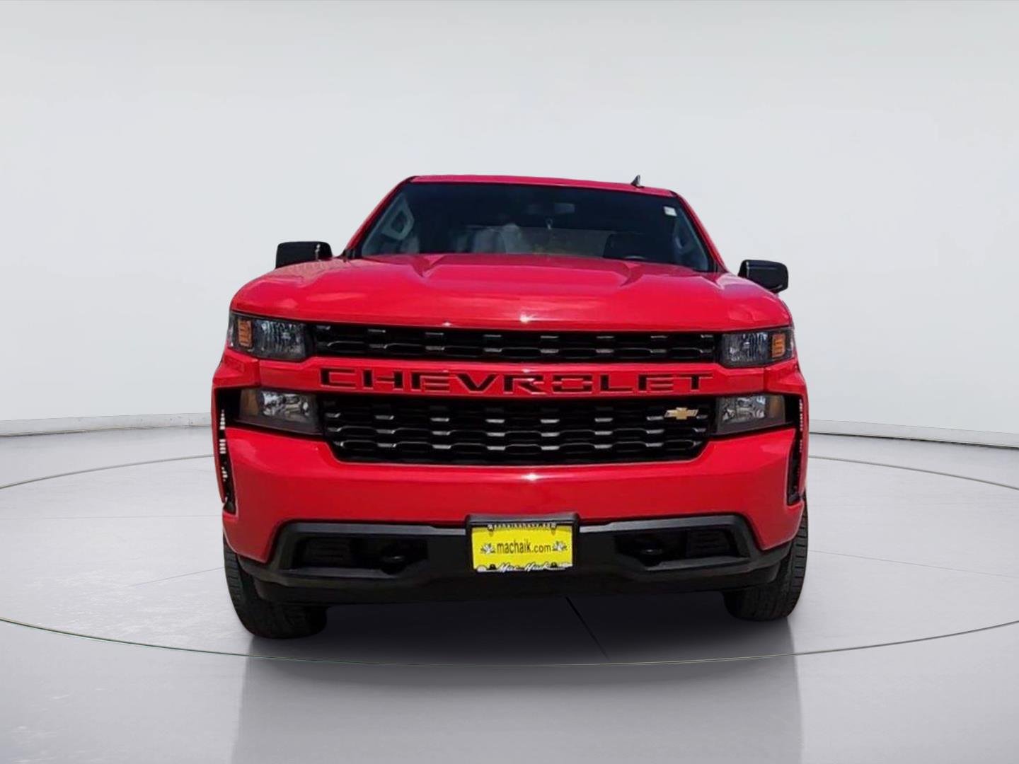 Used 2020 Chevrolet Silverado 1500 Custom w/ Custom Value Package AWD/4WD image 3