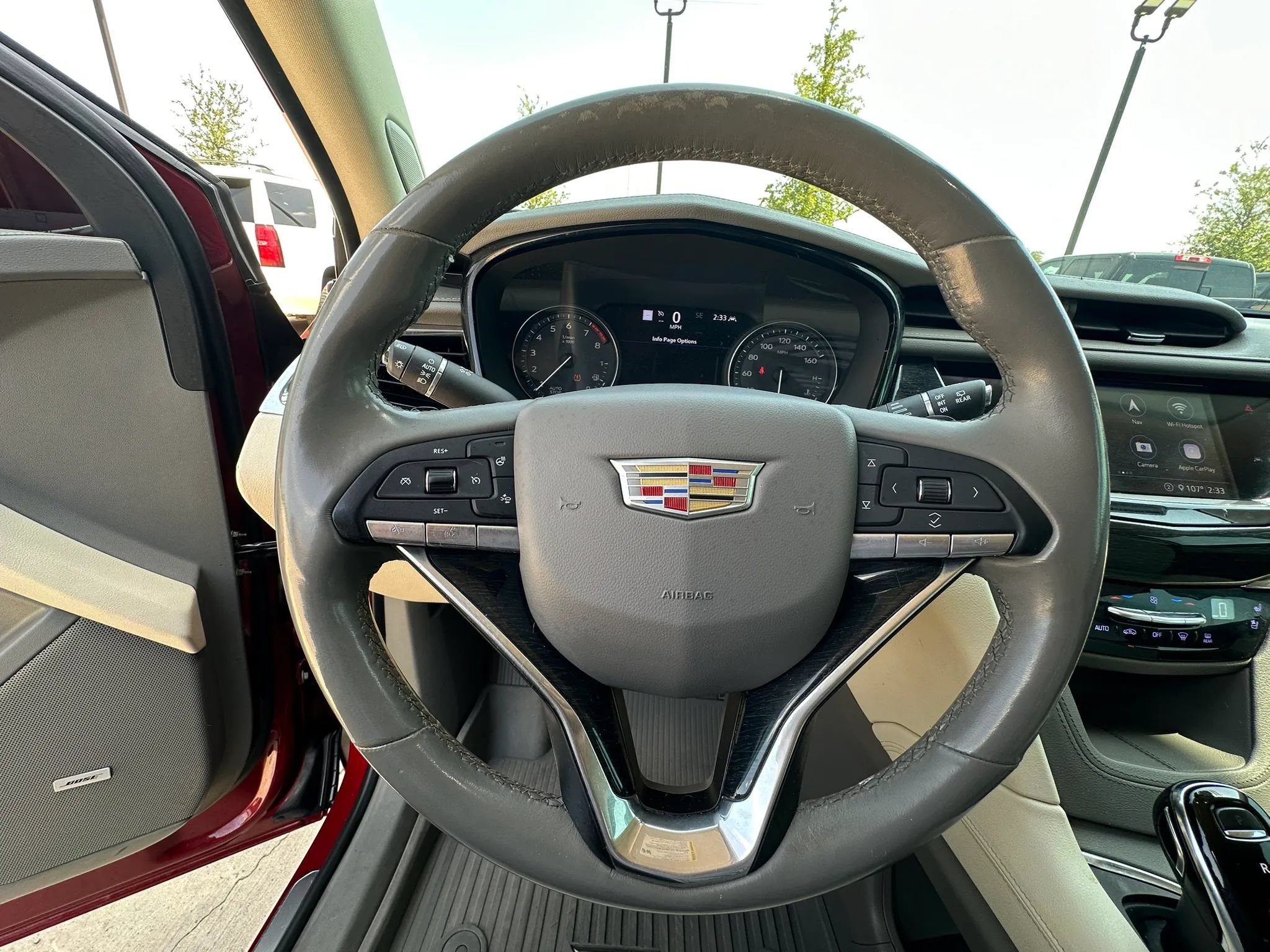 Used 2020 Cadillac XT6 Premium Luxury FWD image 32