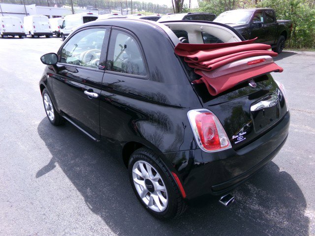 Used 2017 FIAT 500 Pop image 21