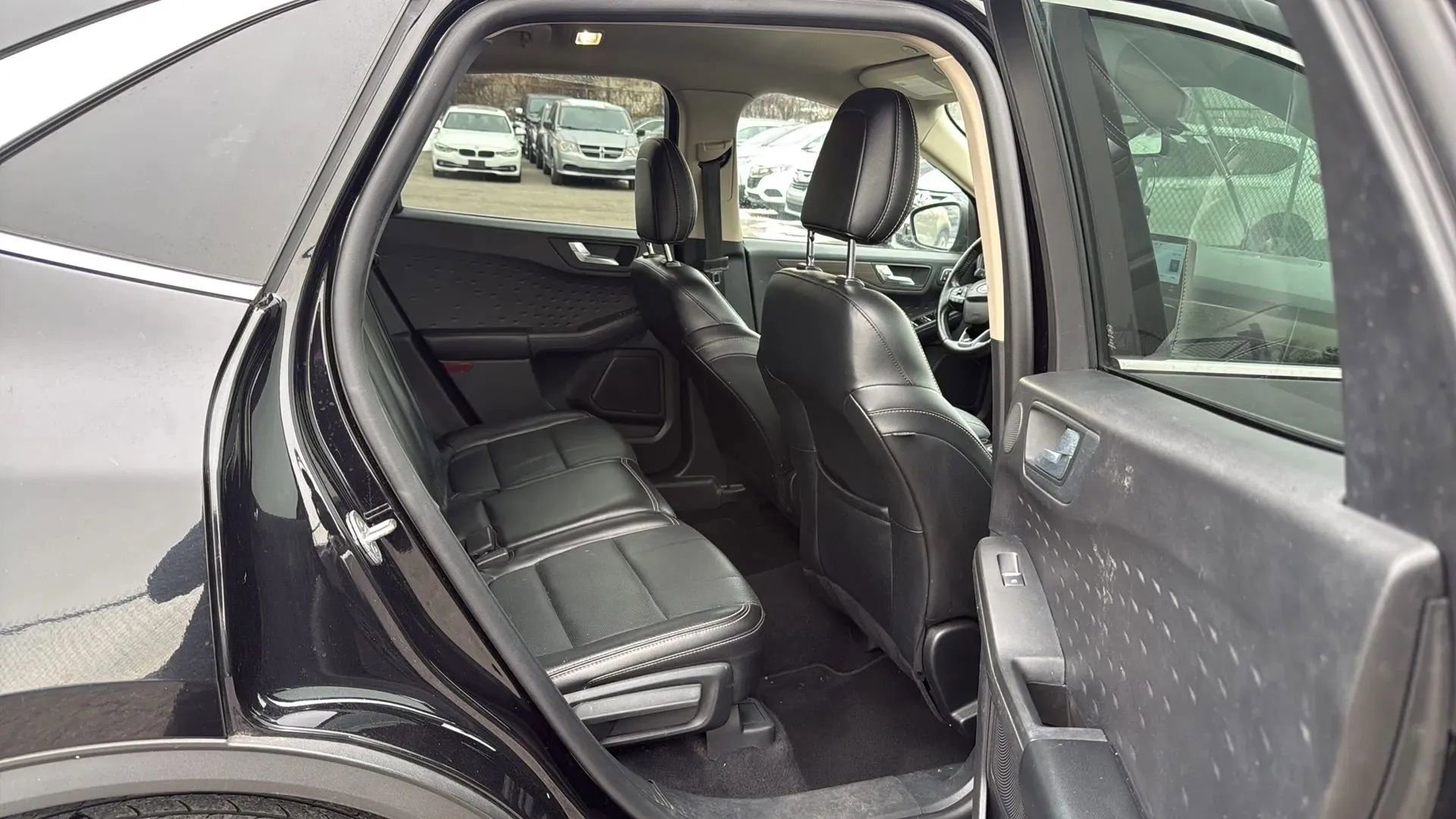 Used 2020 Ford Escape Titanium image 26