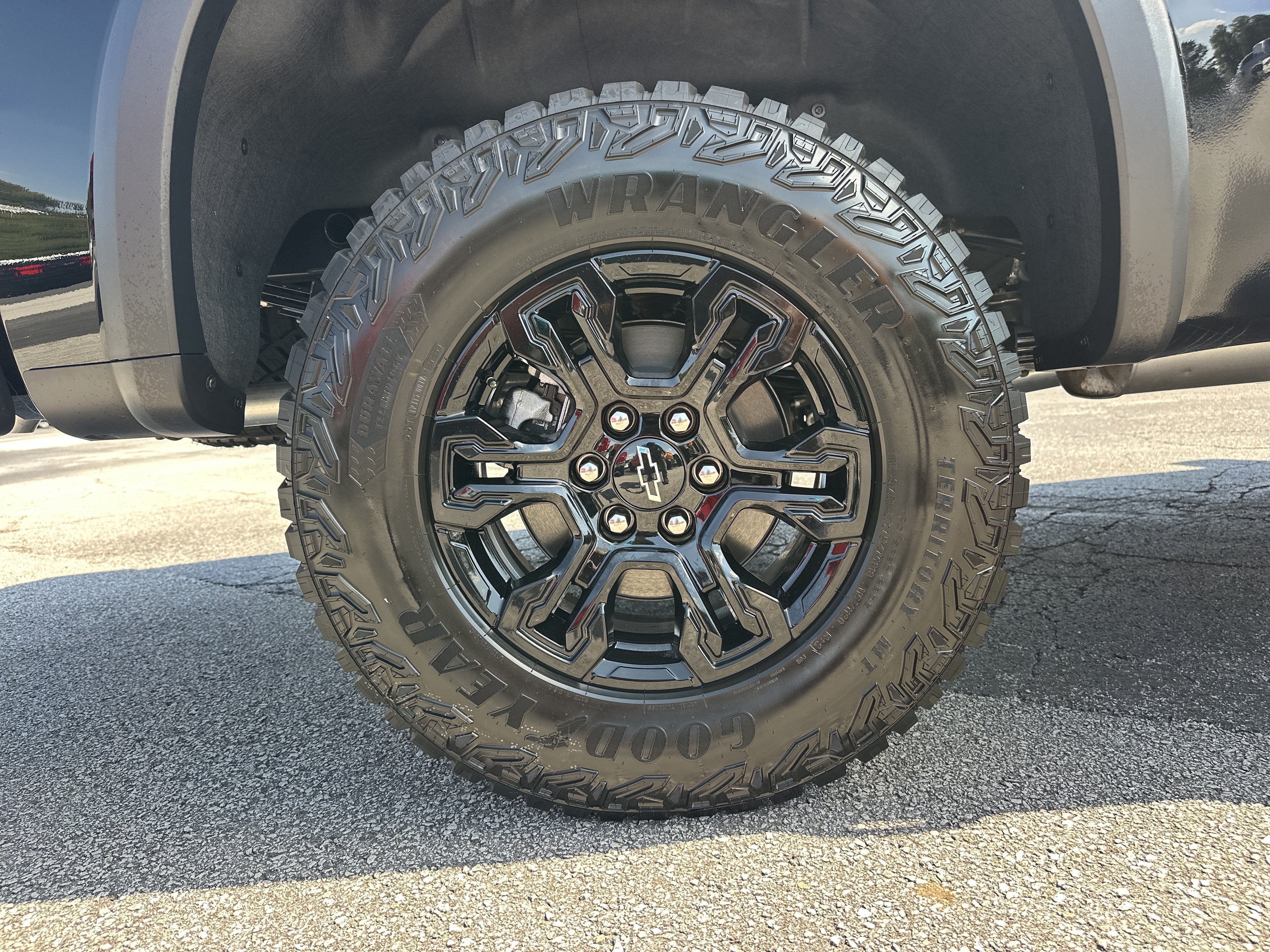 New 2026 Chevrolet Silverado 1500 ZR2 AWD/4WD image 19