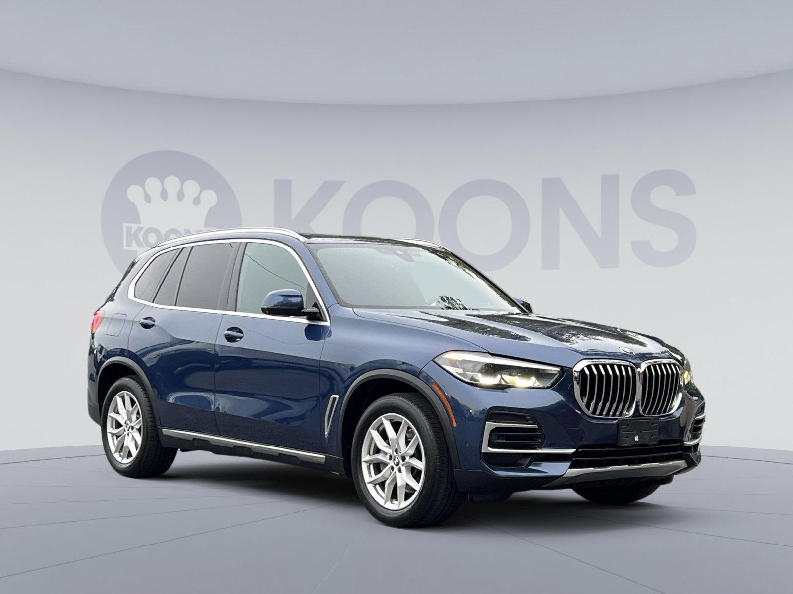 Used 2022 BMW X5 xDrive40i w/ Parking Assistance Package image 8