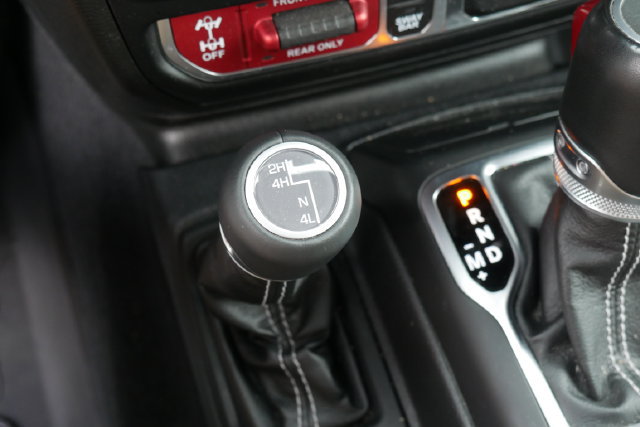 Used 2023 Jeep Wrangler Unlimited Rubicon w/ LED Lighting Group AWD/4WD image 22
