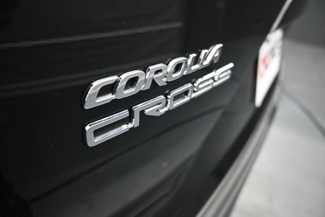 Used 2023 Toyota Corolla Cross LE w/ Moonroof Package AWD/4WD image 10