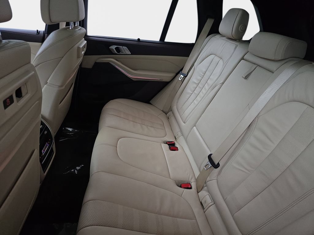 Used 2019 BMW X5 xDrive40i w/ Premium Package AWD/4WD image 17