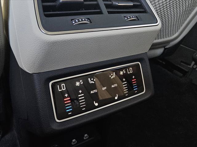 Certified 2024 Audi Q8 e-tron Premium Plus w/ Premium Plus Package AWD/4WD image 17