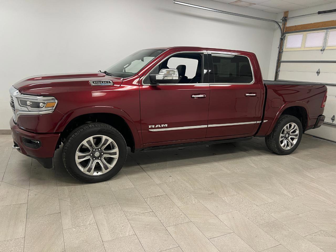Used 2022 RAM 1500 Limited w/ Body Color Bumper Group AWD/4WD image 2