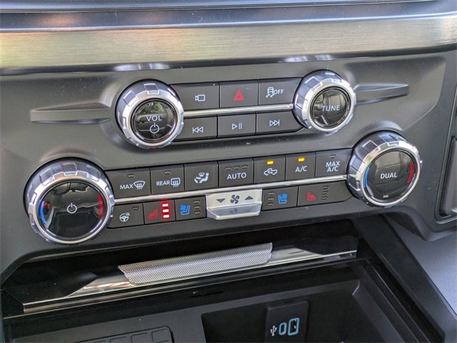 New 2025 Ford F250 Lariat w/ Lariat Ultimate Package image 24