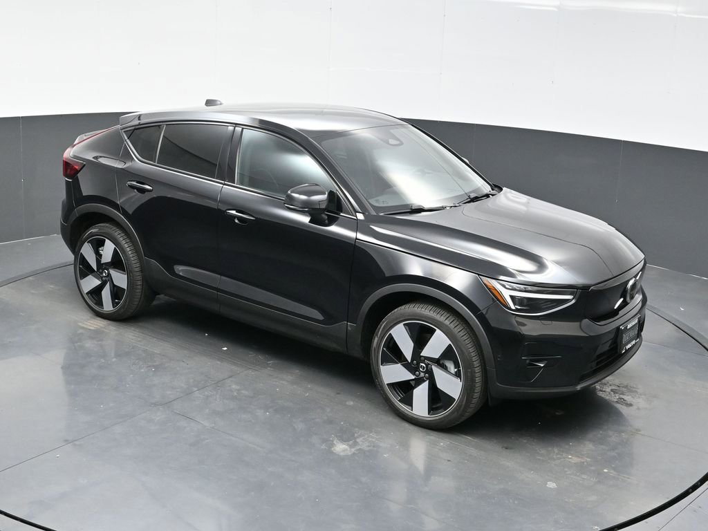 Used 2023 Volvo C40 P8 Recharge Ultimate image 35