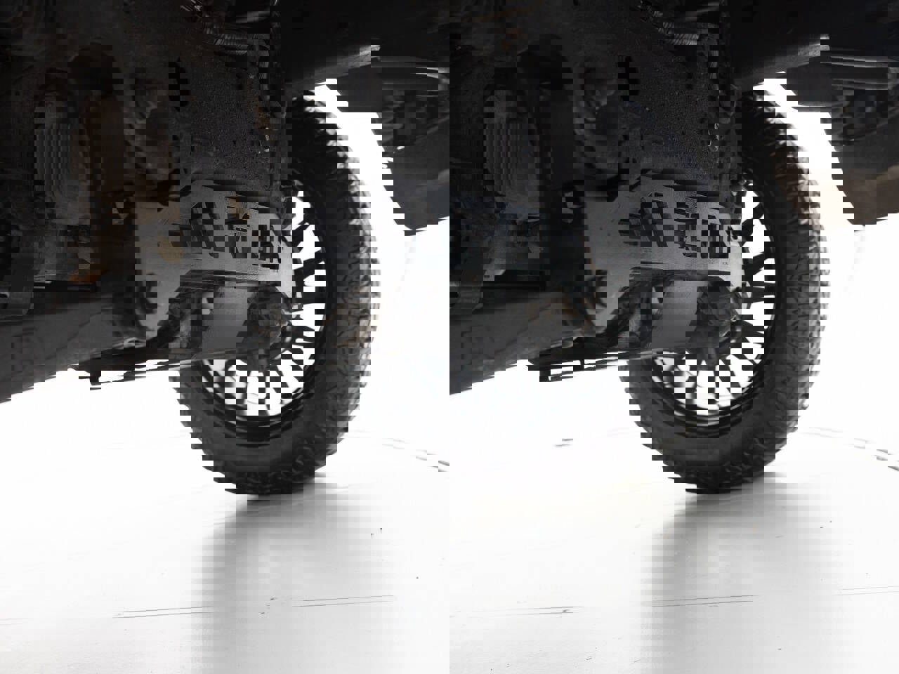 Used 2016 GMC Sierra 1500 Denali w/ Enhanced Driver Alert Package image 24