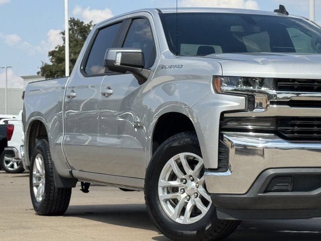 Used 2019 Chevrolet Silverado 1500 LT w/ Texas Edition RWD image 3