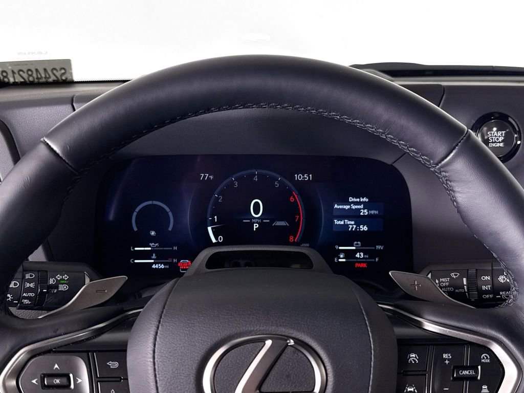 Used 2025 Lexus GX 550 image 10