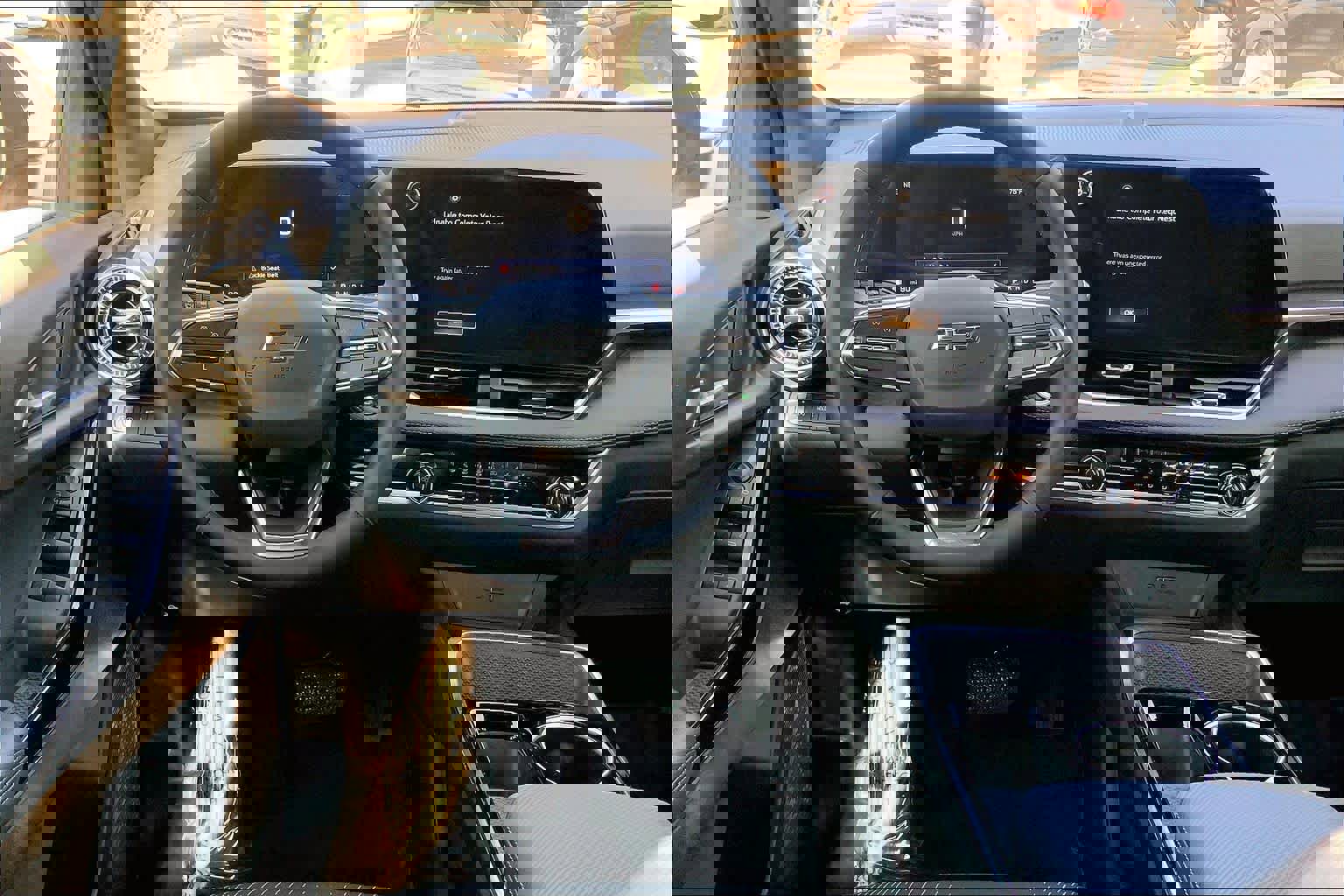 Used 2025 Chevrolet Equinox LT w/ Midnight Edition image 5