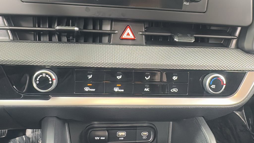 Used 2024 Kia Sportage LX image 26