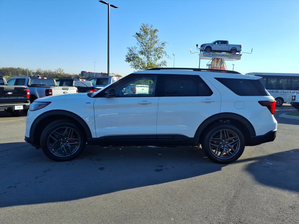 New 2026 Ford Explorer ST-Line image 6