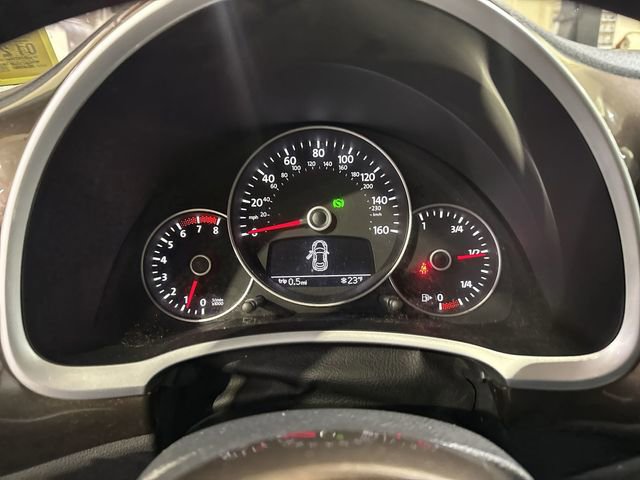 Used 2012 Volkswagen Beetle 2.5 image 25