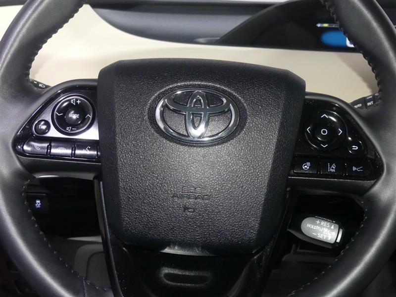 Used 2020 Toyota Prius XLE image 31