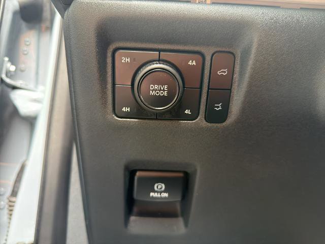 Certified 2025 Ford Expedition Active AWD/4WD image 21